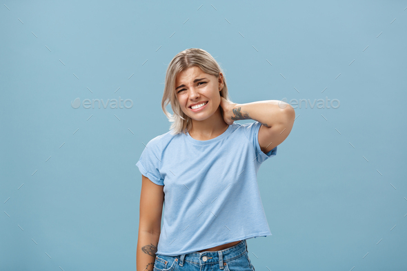 Girl unwilling to go with friend feeling awkward and unsure how say no ...