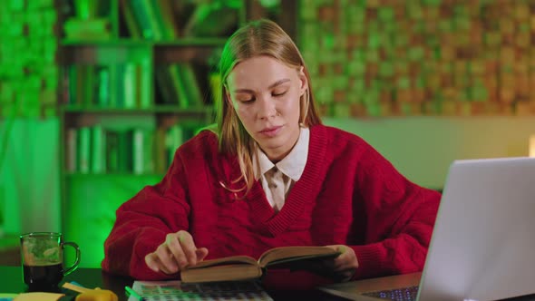 Attractive Lady in Front of the Camera Doing Her alt