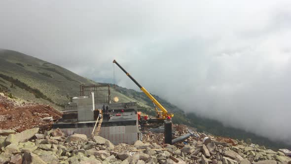 Timelapse Construction of the Support of the Future Ski Lift