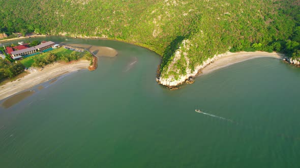 4K Aerial view of drone move on beautiful sea. Flight over ocean, open sea. alt