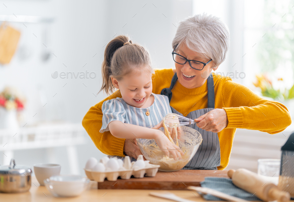 family are preparing bakery together