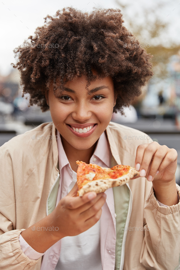 Ebony Pizza Girl