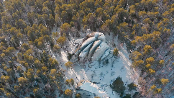 The national park Krasnoyarskie Stolby The Krasnoyarsk Pillars The Feather Pillar alt