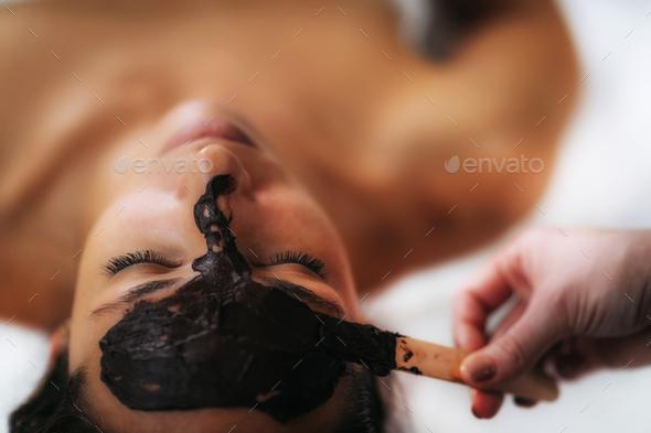 Chocolate Face Mask Massage