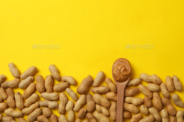 Mm Yellow Peanut And Green Peanut Butter Stock Photo - Download Image Now -  2015, Candy, Coating - Outer Layer - iStock