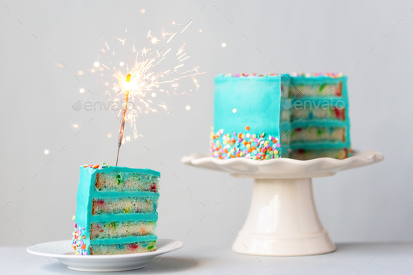 Birthday Cake Candle Sparkler Stock Photo 1040936926 | Shutterstock