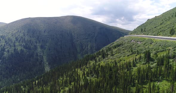 Road to Nature park Ergaki in Siberia alt