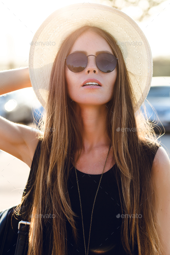 The Magnifique Retro Square Sunglasses for Girls | TM-21 | Black Lenses  with Black Frame | Trending Sunglasses for Girls