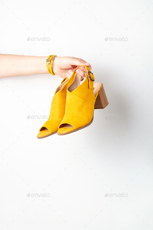 Mirror Metallic Strappy Sandals & Yellow Trench Coat Outfit