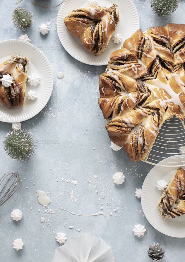 Top view of a poppy seed star bread Stock Photo by Rawpixel PhotoDune