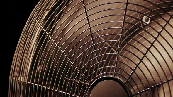 Fan Turns On And Off alt