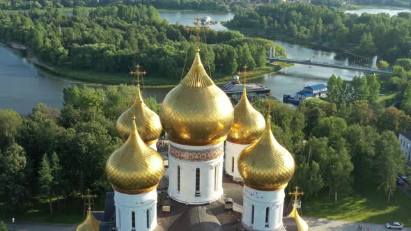 Assumption Cathedral in Yaroslavl Russia alt