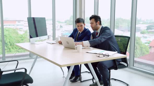 Job Seeker in Job Interview Meeting with Manager alt