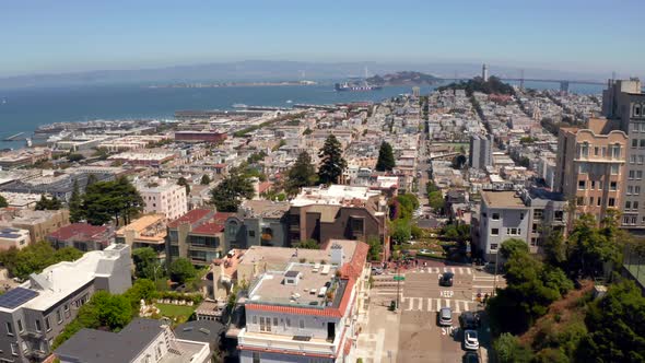Beautiful Aerial View of the San Francisco USA alt
