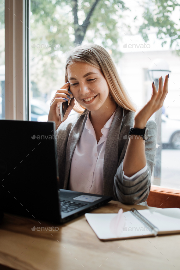 Virtual assistant, independent contractor, administrative services to clients, operating outside - Stock Photo - Images