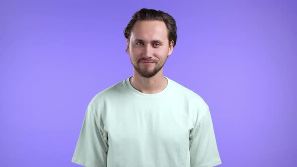 European Smiling Man Disapproving with No Head Sign Nods Head Disapprovingly alt