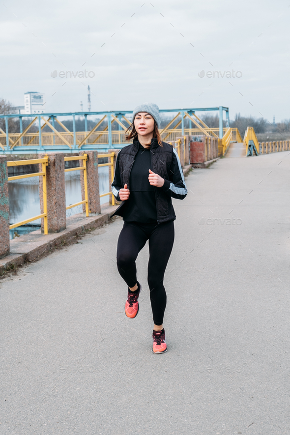 Running Warm Up, Warming Up Before Run, Prerun Sporty Woman, 49% OFF