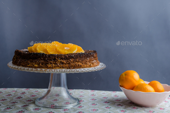 Orange cake with honey