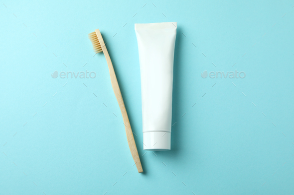 eco friendly toothbrush and toothpaste