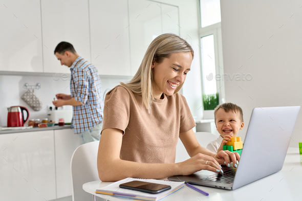 moms work at home online
