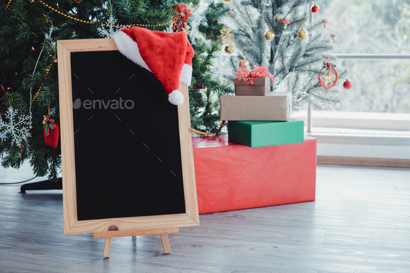 Blackboard for putting text decorated with Christmas themes. - Stock Photo - Images