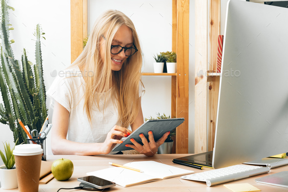 Freelance Girl Working At Home Work Online Home Office Stay Home During Coronavirus Epidemic Stock Photo By Fabrikaphoto