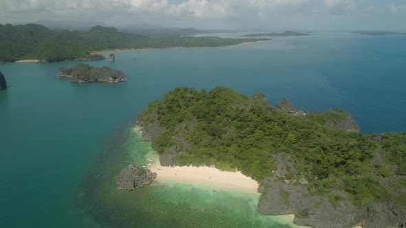 Seascape of Caramoan Islands, Camarines Sur, Philippines alt