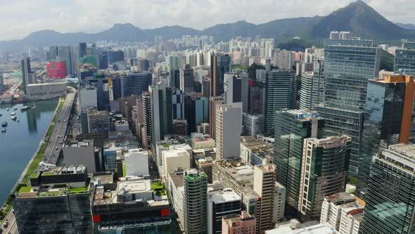 Hong Kong Downtown with Skyscraper alt