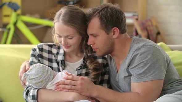 Heart Touching Young Family alt