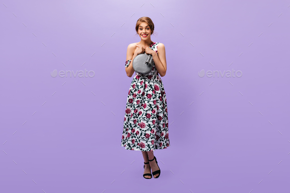 Fulllength Portrait Romantic Girl Midi Skirt Stock Photo 678694663 |  Shutterstock