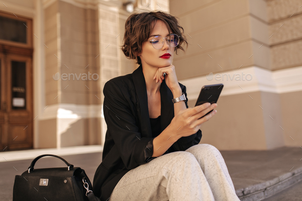 Wavy Sequin Trousers in Black – B-UAE-TIFUL BOUTIQUE