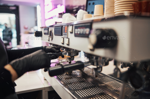 Operating the Coffee Maker 