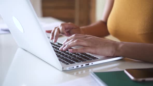 Closeup of Business Woman Hands Typing on Laptop Spbd alt