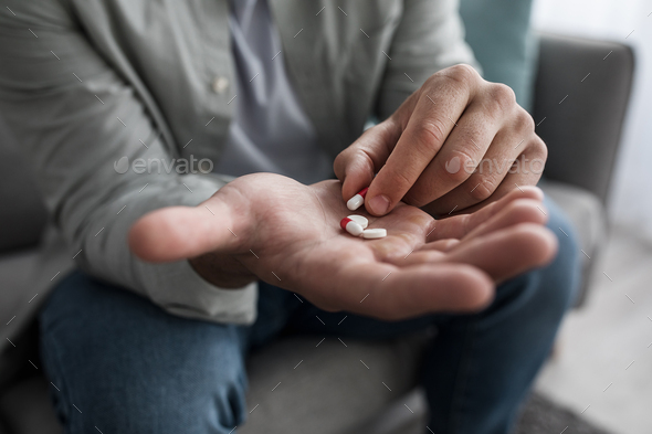 Addiction on pain relievers, mental health problems, antidepressants