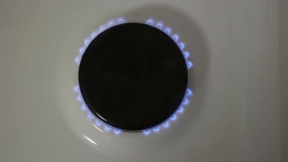 A Burning Gas Burner alt