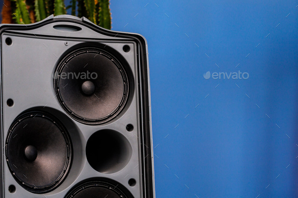 Gray music speaker sound column with vibration effect