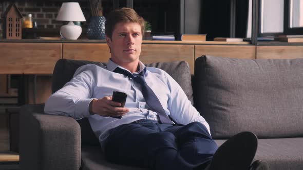 Portrait Caucasian Adult Guy Leisure in Flat alt