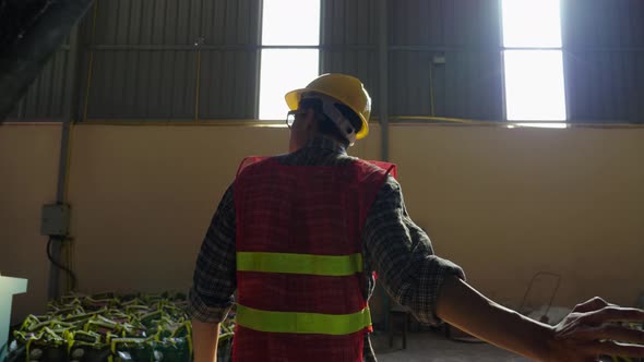 Walking In Factor alt