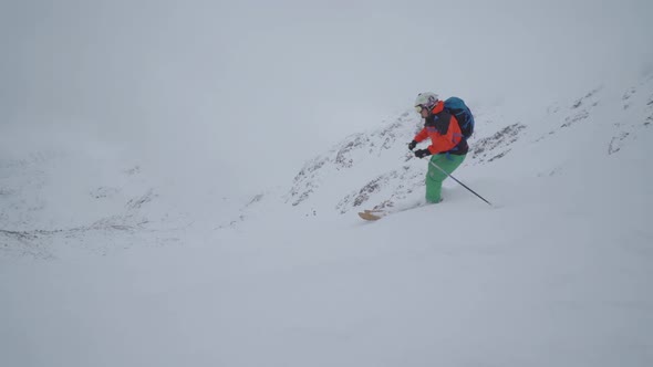 Skiing Freeride Downhill