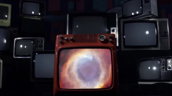 The Helix Nebula On an Exploding Television. alt