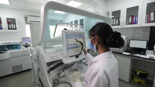 Indian Scientist Blood Testing Machine Lab