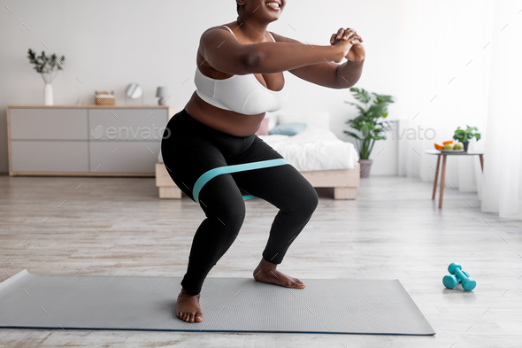 Chubby Black Woman Holding Yoga Mat at Studio Stock Photo - Image