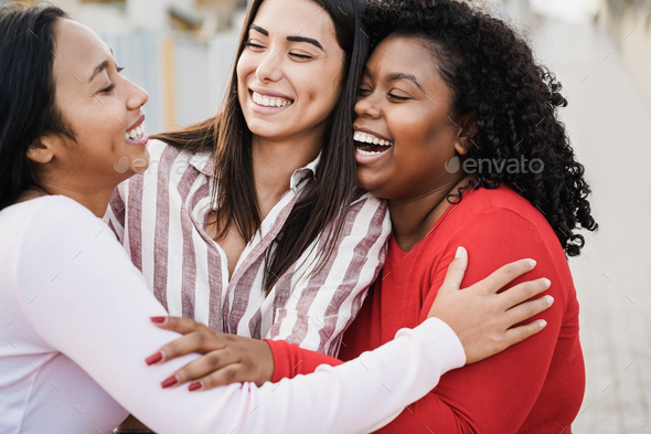 Happy Latin Girls Having Fun Together Outdoor Around City - Main Focus 