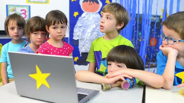 Expressive Kids at Kindergarten alt