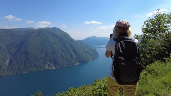 Photographer Woman in Lugano Bre Mount alt