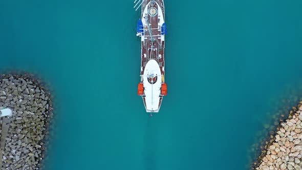 Cruise Sailing Vessel alt