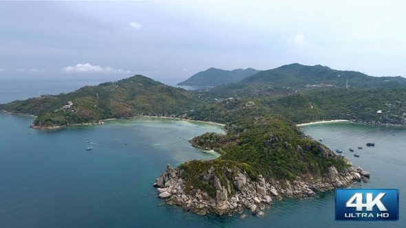 Flying to Tropical Island alt