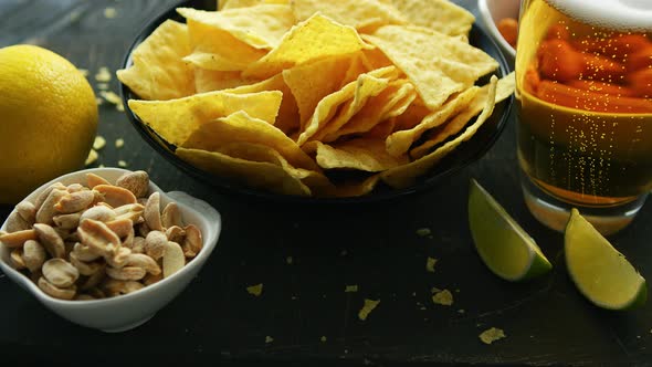 Plate with Nachos and Beer alt