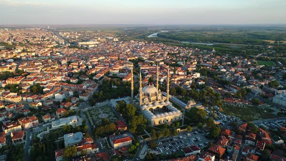 Edirne Mosque And City View alt