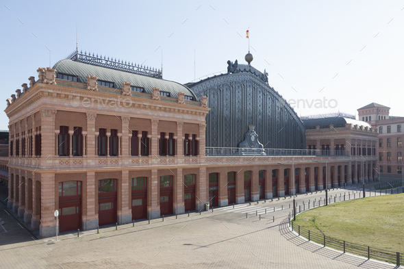 View of the empty Atocha Station, Madrid, Spain during the Corona virus crisis. - Stock Photo - Images